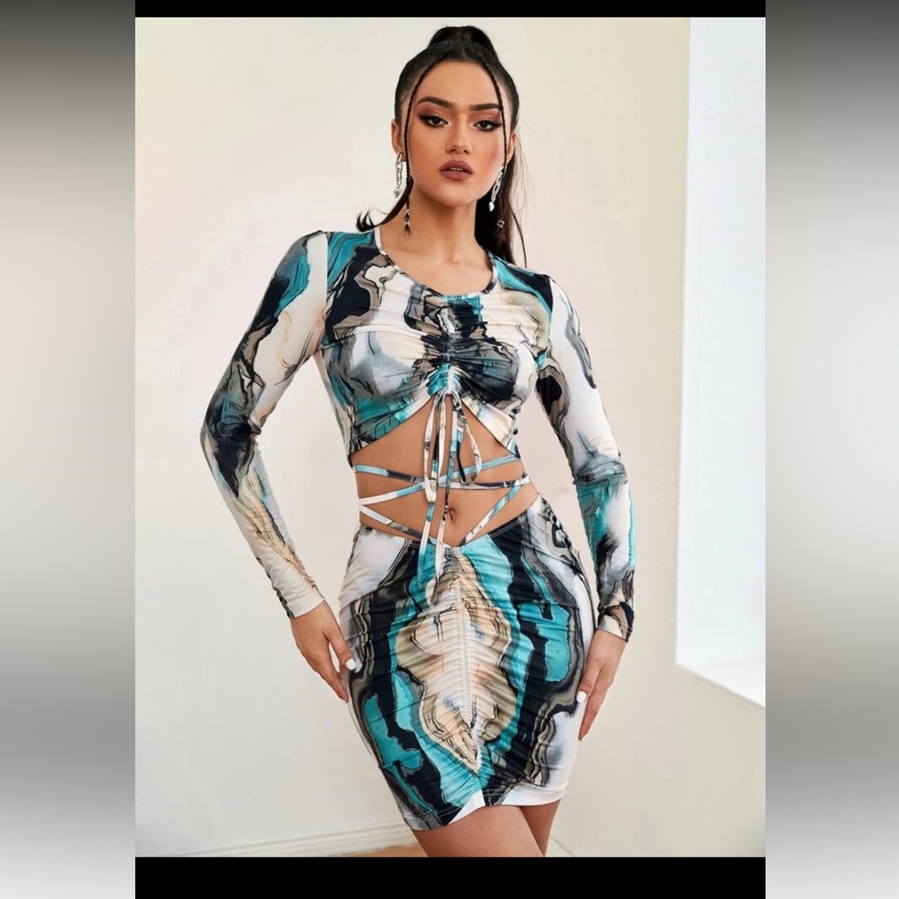 Abstract Print Cut-Out skirt top Xs blue SHEIN brand new woman outfit set